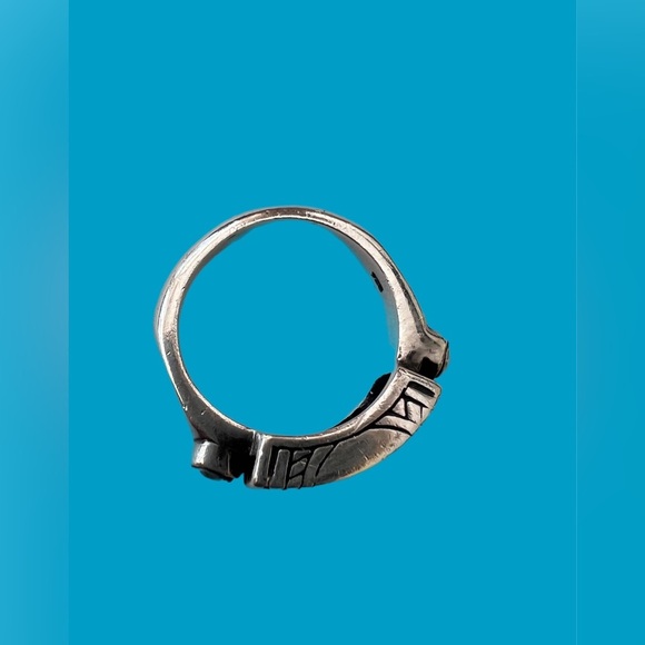 Brighton sterling silver ring. Scrolling on the ring. Rare Excellent size 7 - Picture 7 of 11